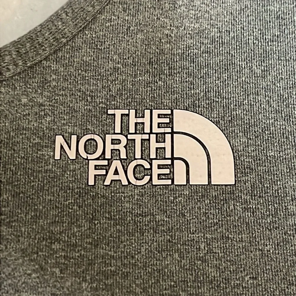 The North Face Athletic Racerback Sports‎ Bra Womens Size Large Grey